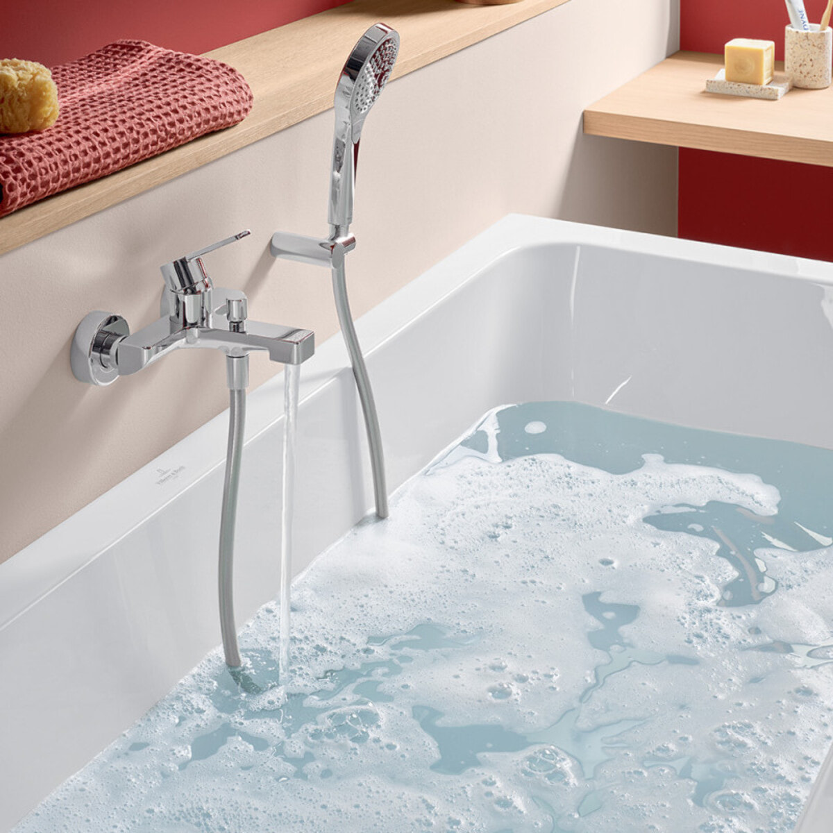 Baignoire droite VILLEROY ET BOCH Architectura acrylique