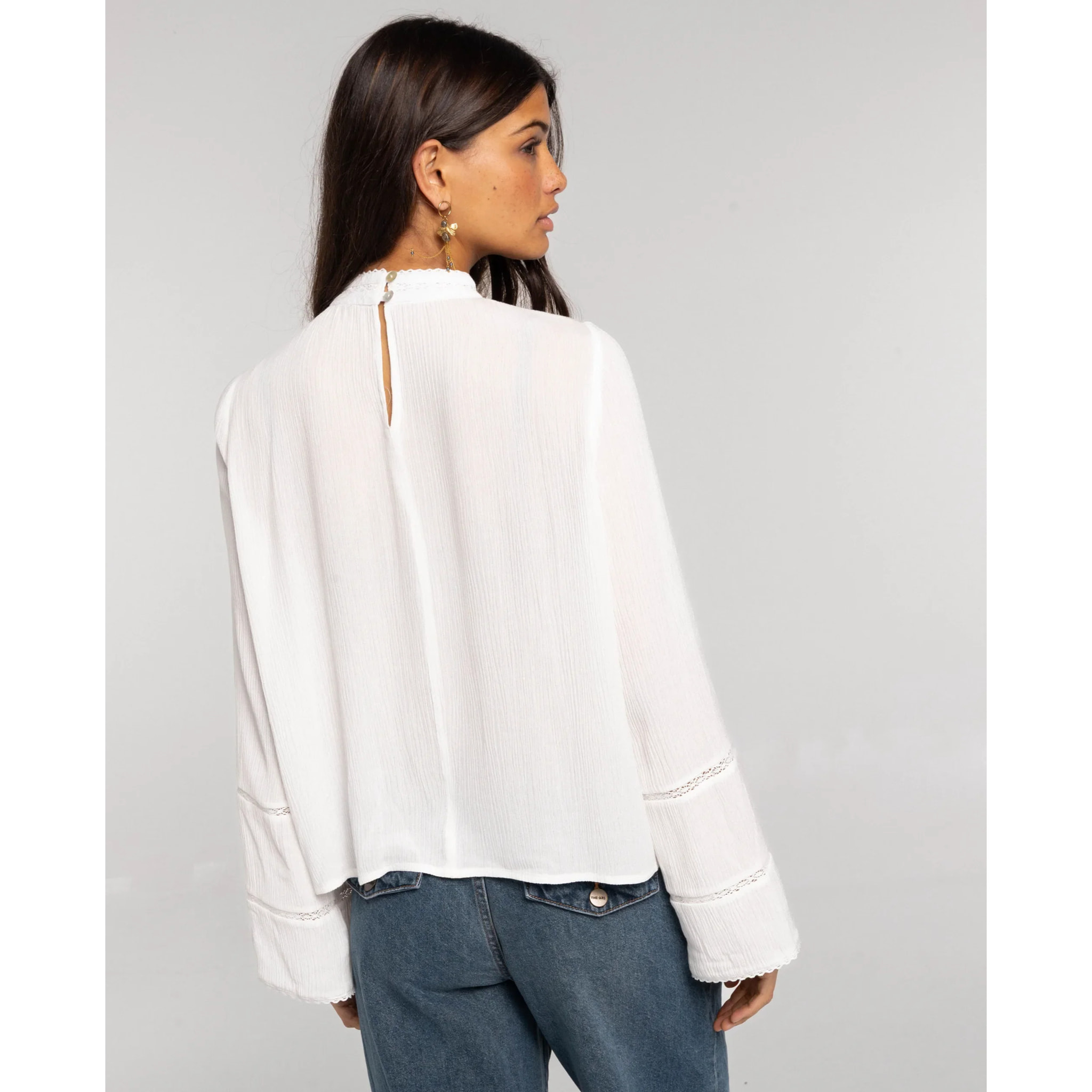 Blusa de gasa con encaje y manga larga de mujer