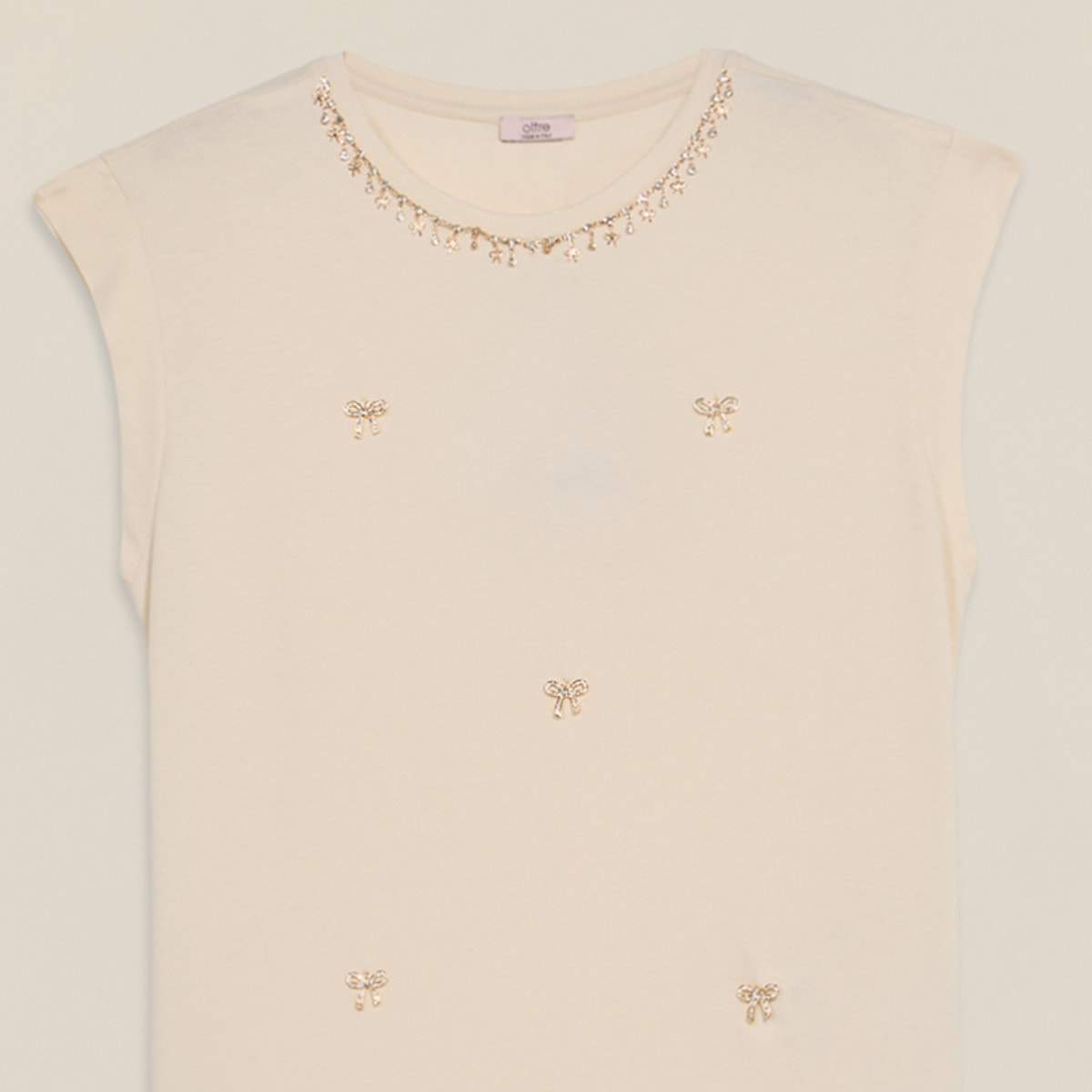 Oltre - Camiseta de punto con dijes - Blanco