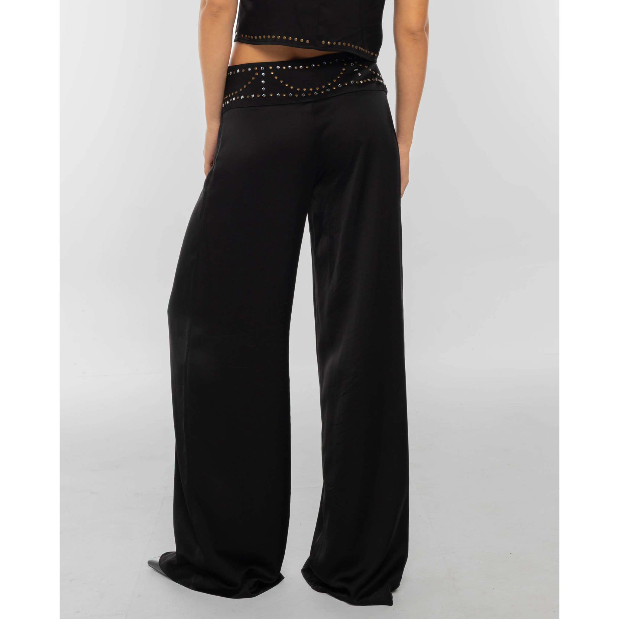 Pantalón en satén con canesú de mujer