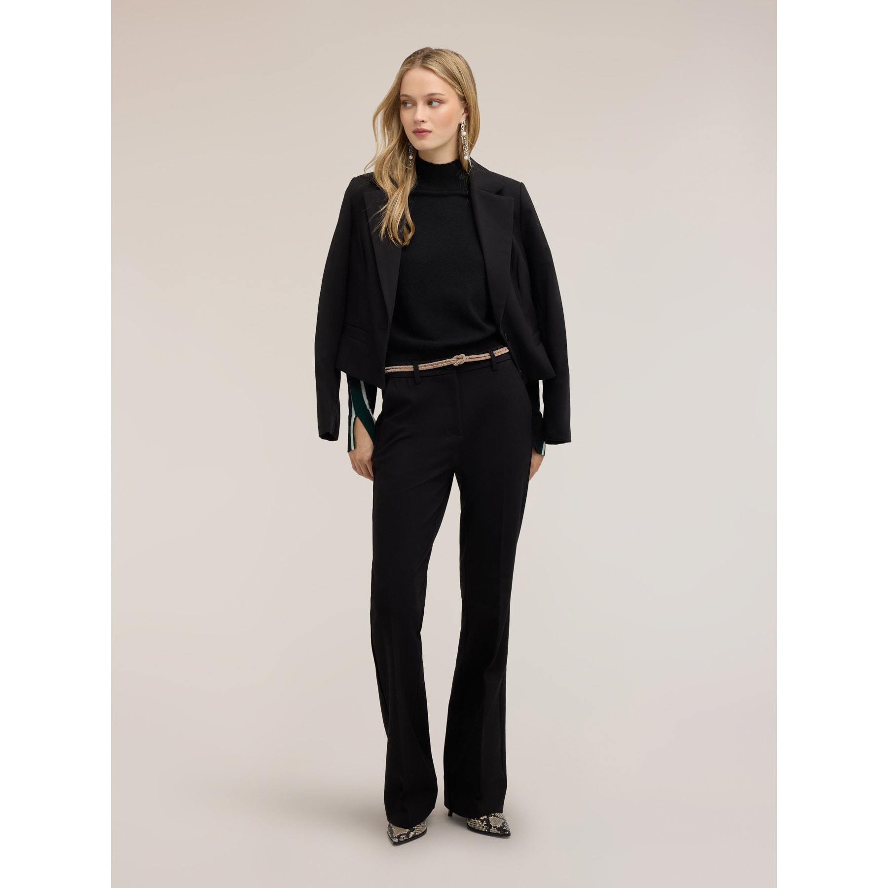Motivi - Blazer corta con revers - Nero