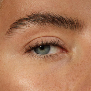 The Brow Pencil - Crayon à Sourcils Tenue Longue Durée