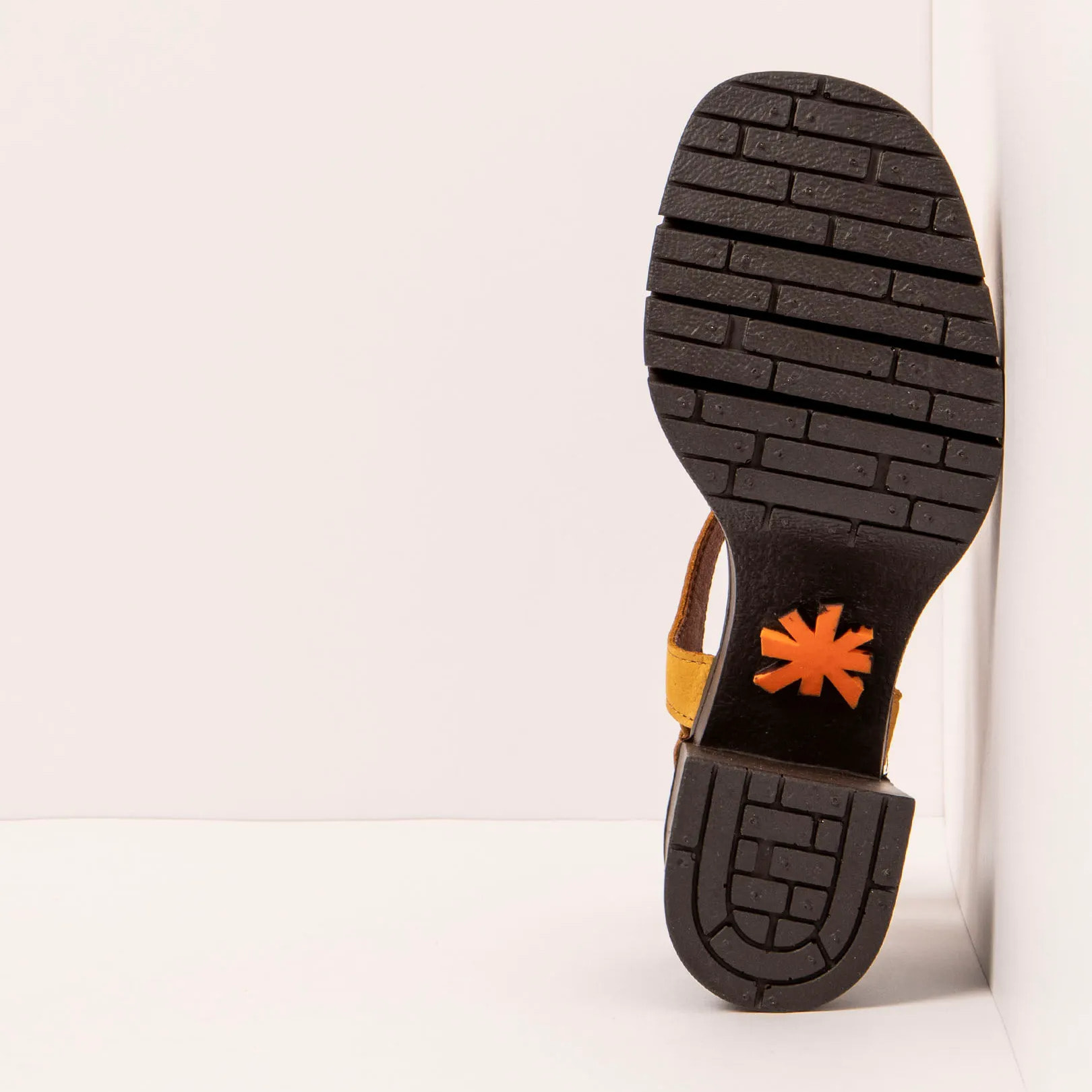 Sandalias con tacón 1991 NOBUCK HONEY / EIVISSA color Honey