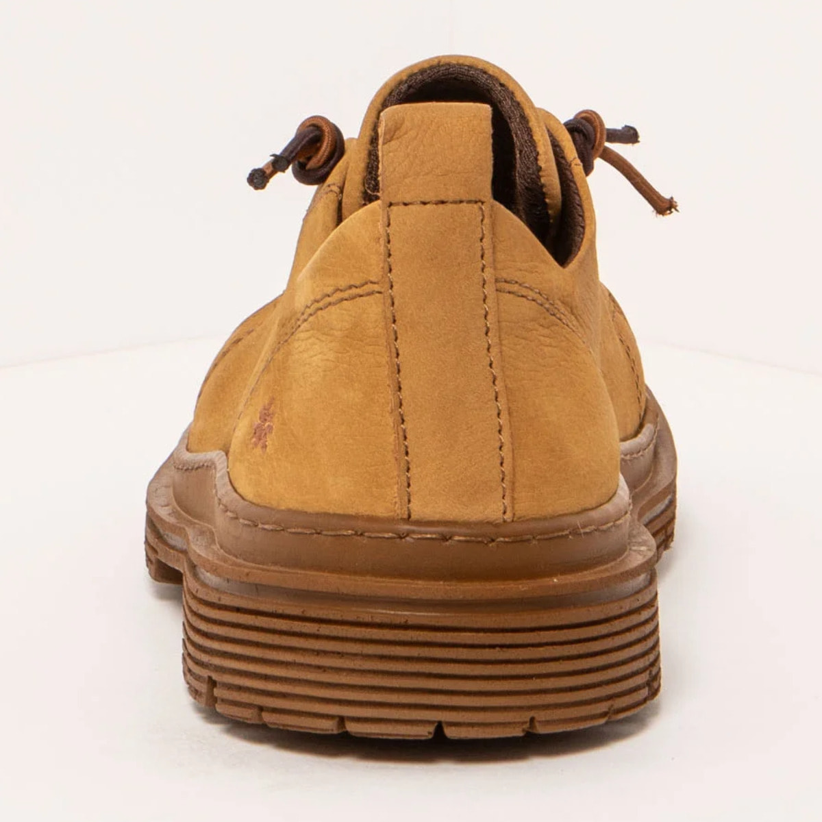 Zapatos 1897 NOBUCK KARAMEL/ BIRMINGHAM color Karamel