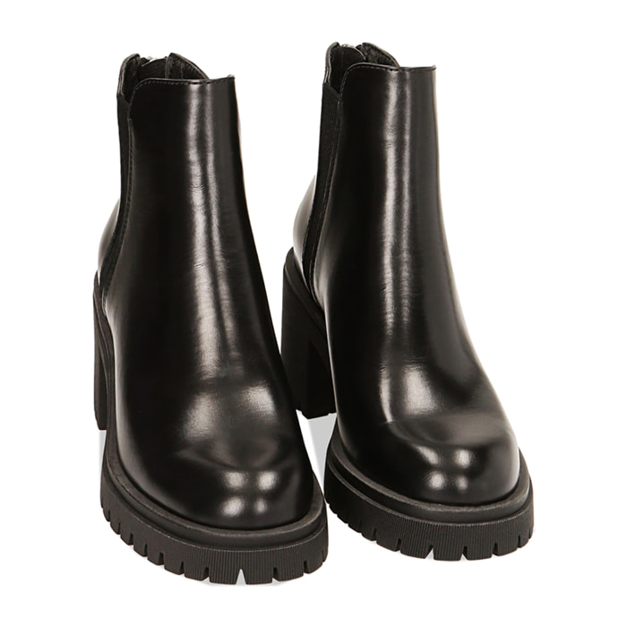 Stivaletti Chelsea nero abrasivato, tacco 7 cm
