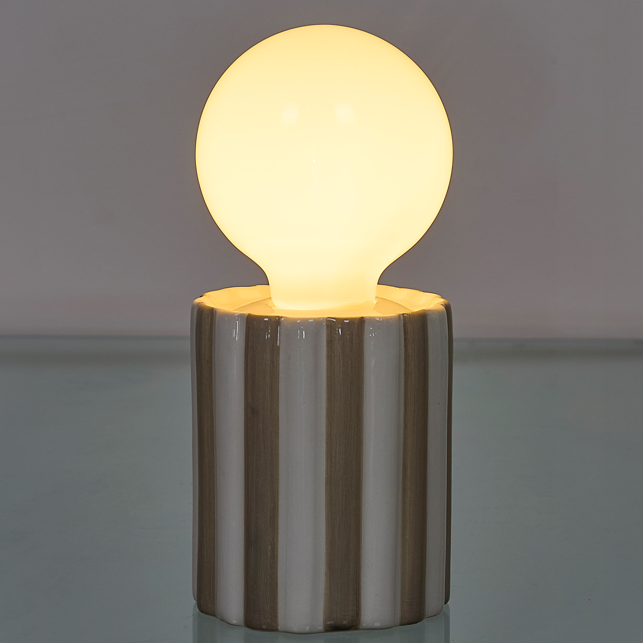 Lampe Ceramique Taupe A Piles