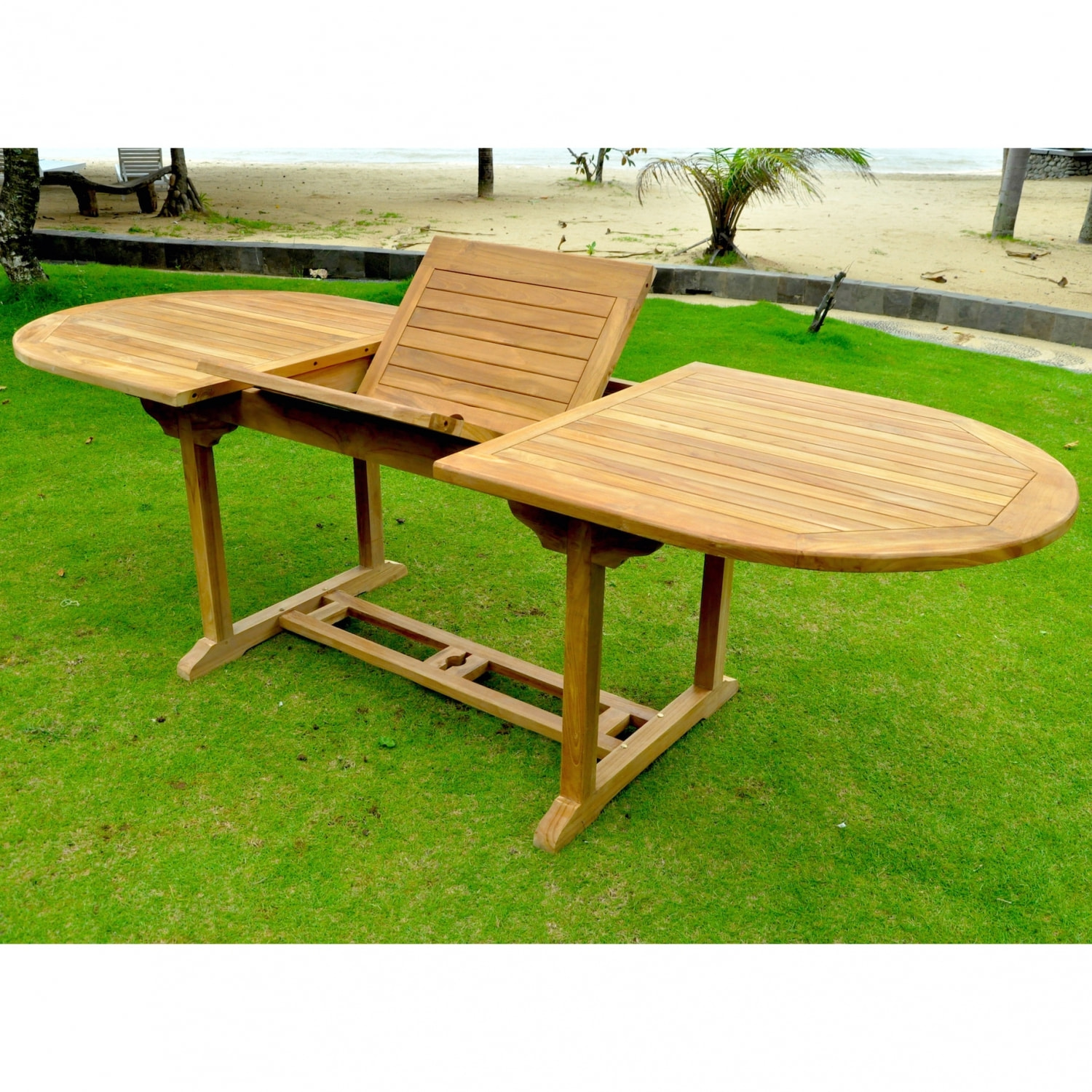 Table ovale + 10 chaises ADAGNA