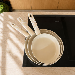 Set de 3 poêles en aluminium et motif marguerite beige MARGUERITE