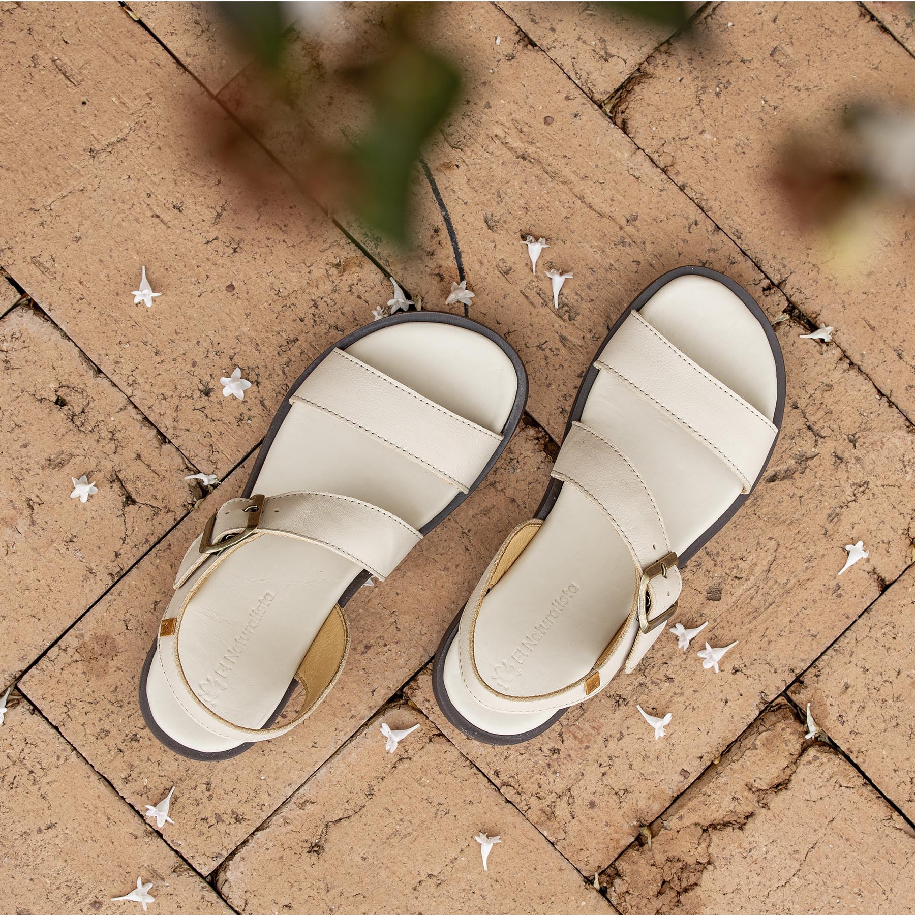 Sandalias N5887 SOFT NAPPA CREAM/ ARENISCA color Cream