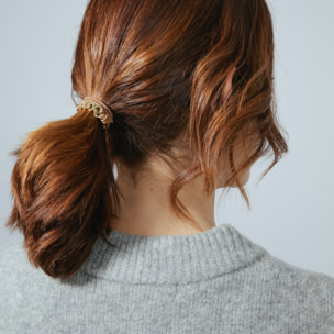 Coletero acabado en oro amarillo de 18k