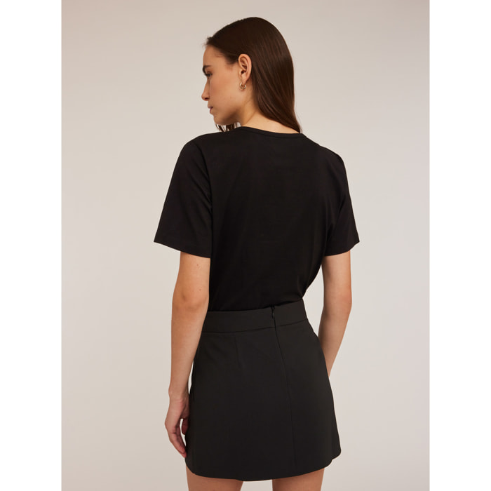 Motivi - T-shirt con paillettes in tessuto spalmato - Nero