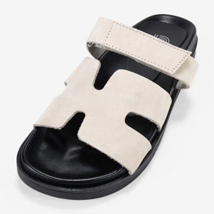 Sandalias planas blancas en piel