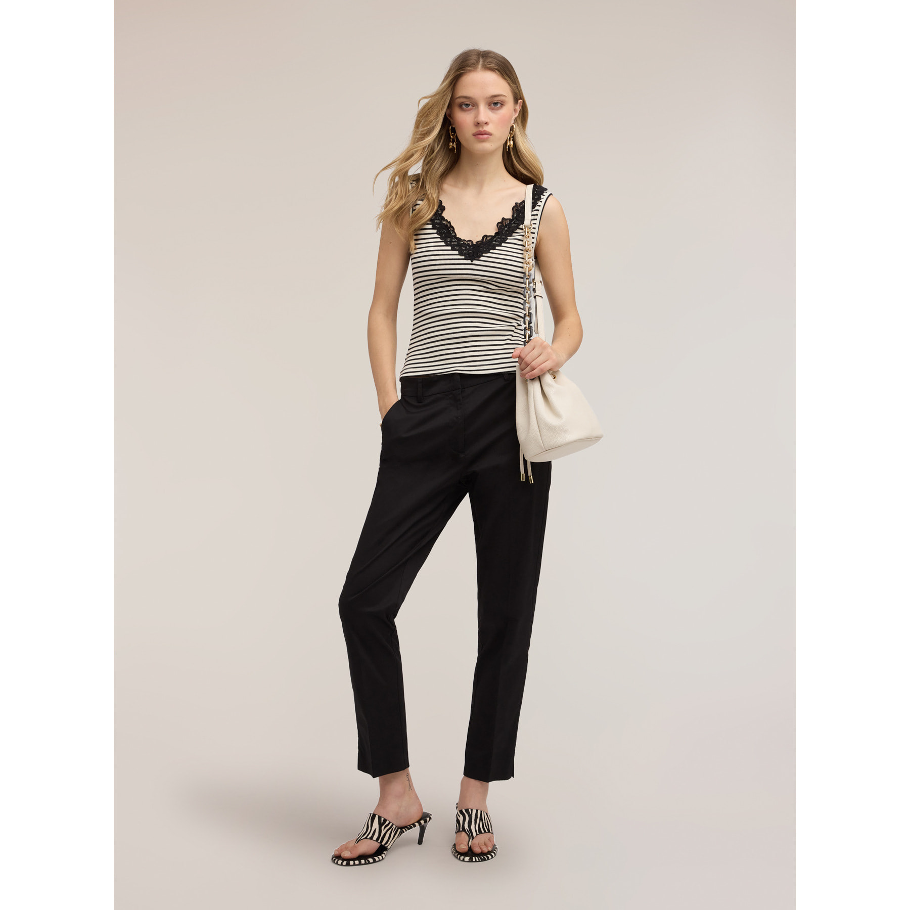 Motivi - Pantaloni regular slim - Nero