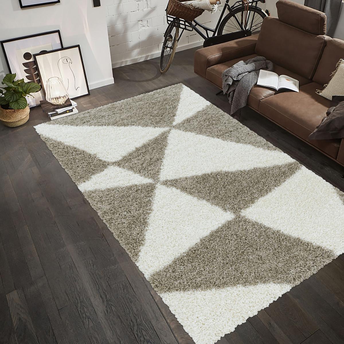 Tapis shaggy tissé motif géométrique MERA