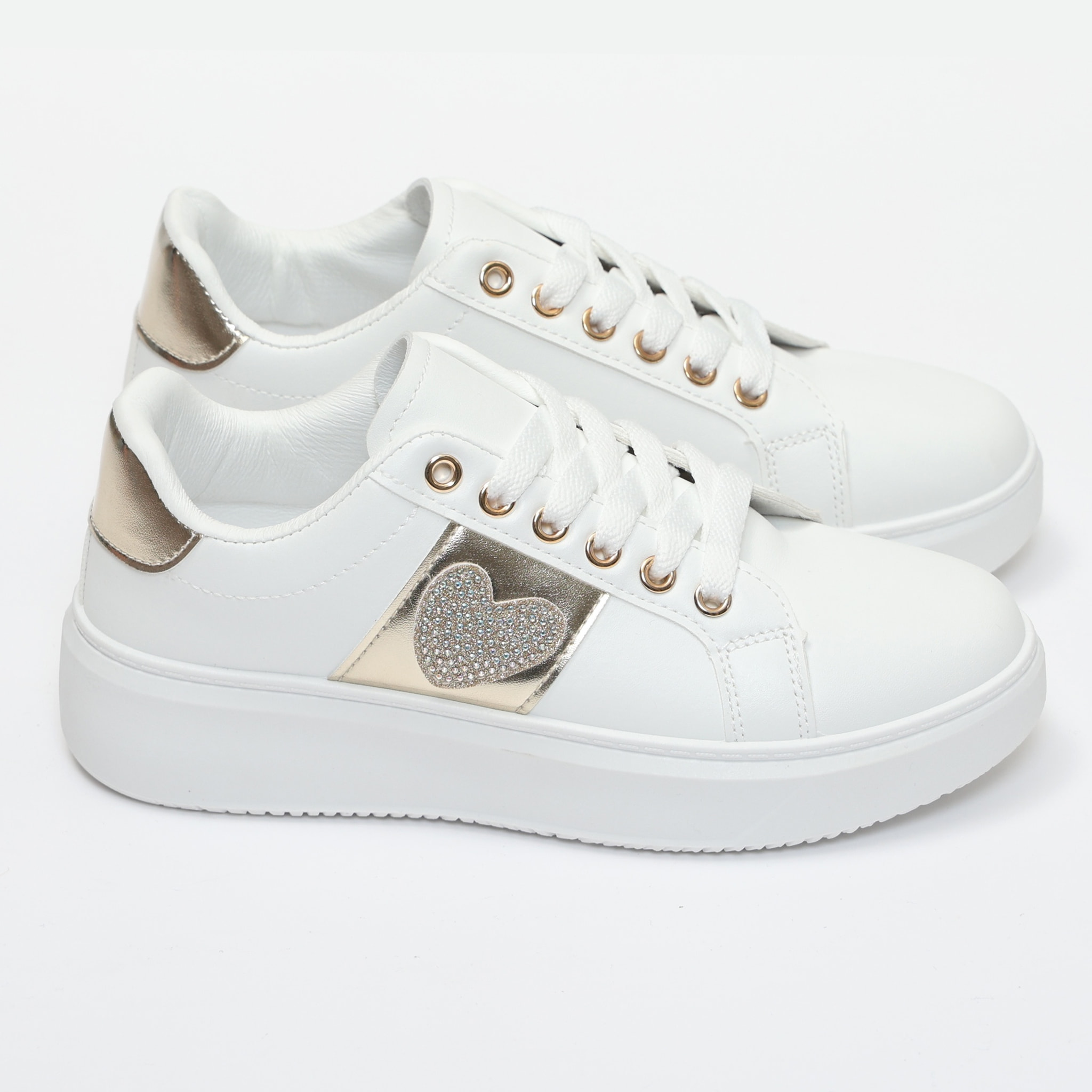 Sneakers in simil pelle con dettaglio strass