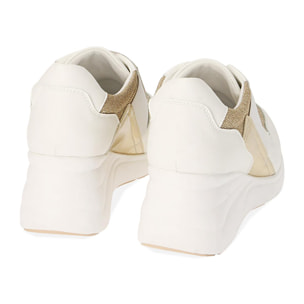 Slip-on bianco/oro, zeppa 5,5 cm