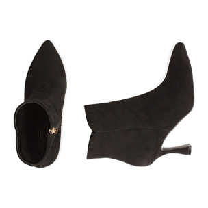 Botines negros de microfibra, tacón 8,5 cm.