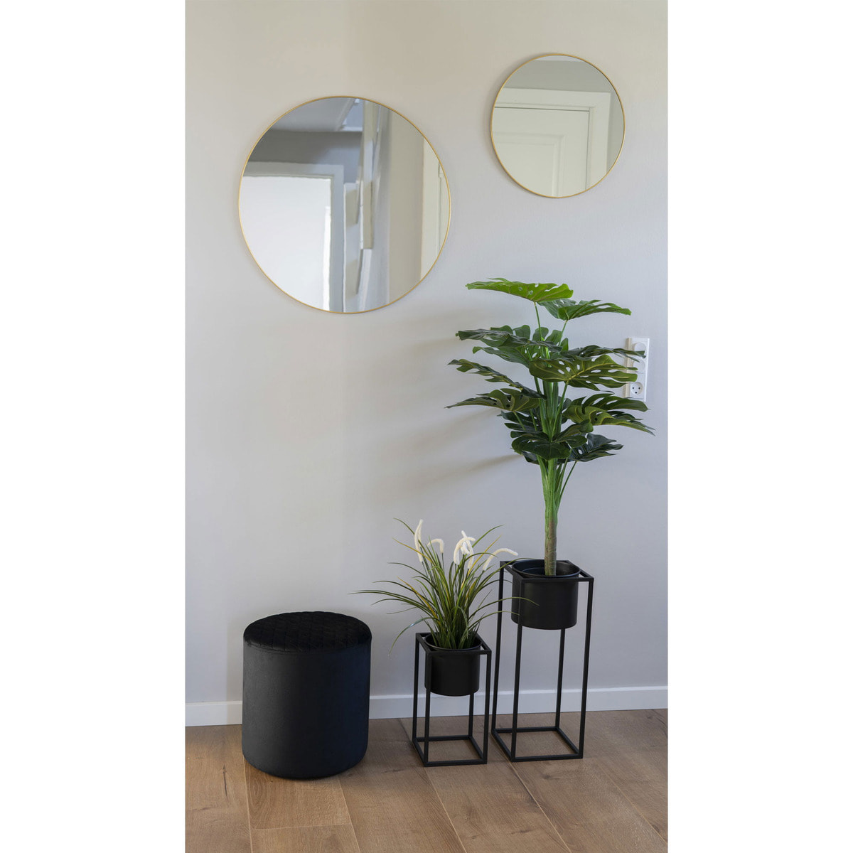 Set 2 vasi da fiori Marla in acciaio nero