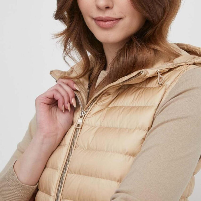 Chalecos Mujer de la marca GEOX  modelo D JAYSEN MARRON CLARO