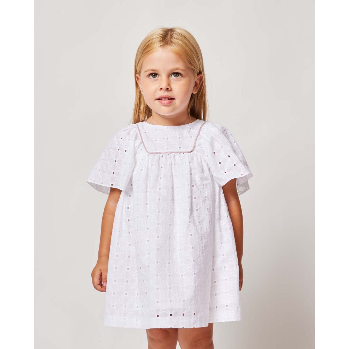 VESTIDO DETALLE BRILLO ROSA BORDADO BLANCO