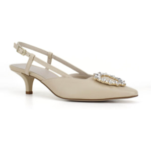 Salón de vestir en piel. Tacón de 6 cm