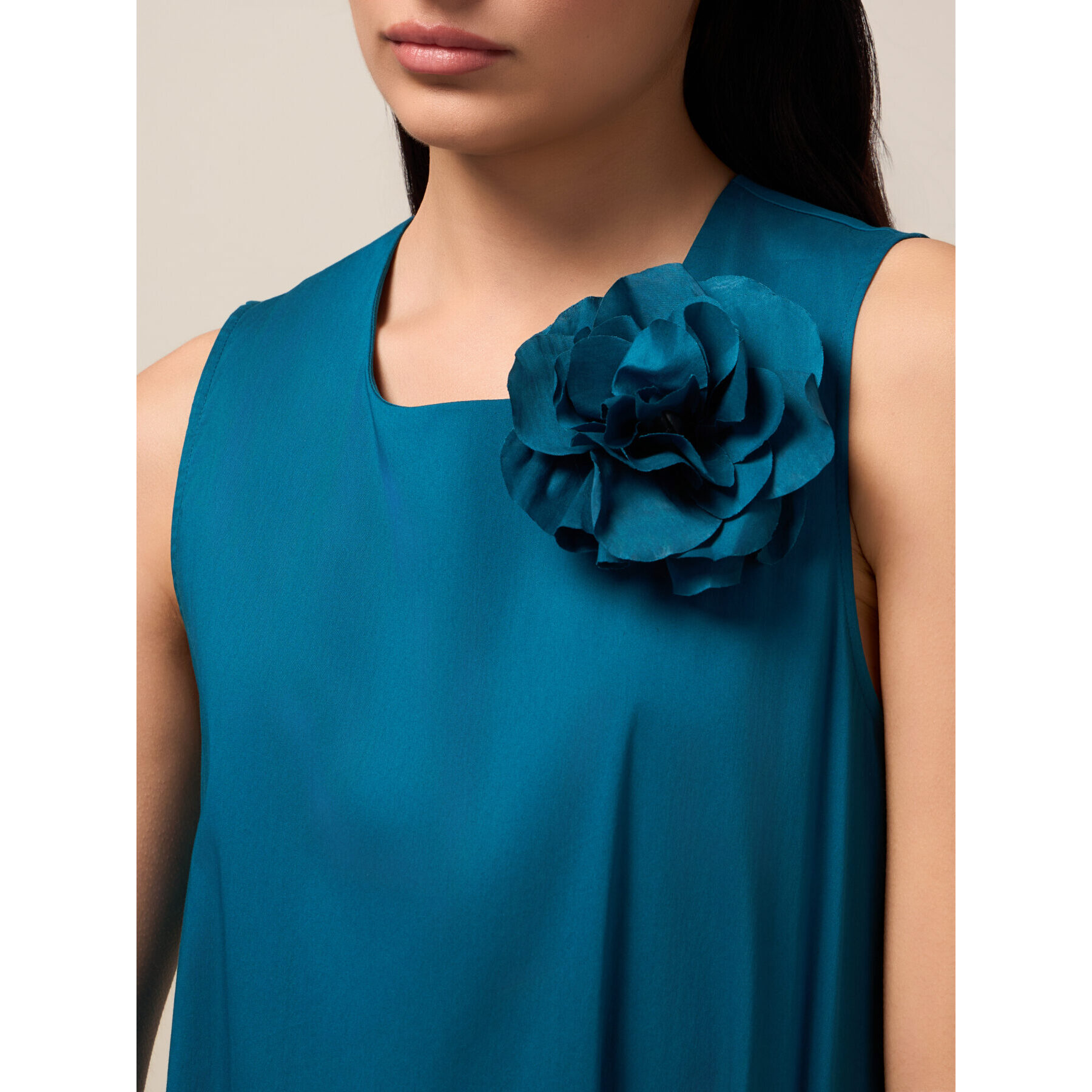 Oltre - Vestito midi in popeline con spilla - Ottanio