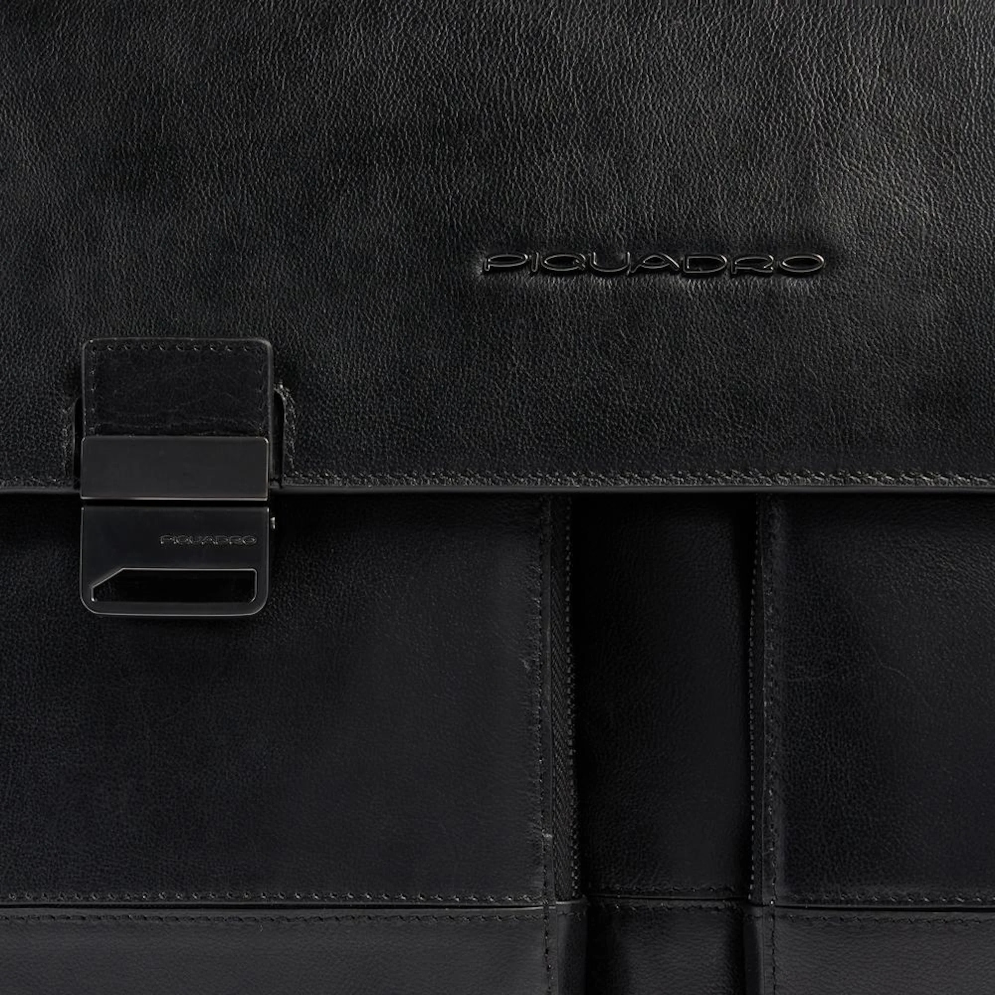 Piquadro Ventiquattrore in pelle porta pc e porta iPad® con protezione antiurto