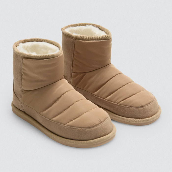 Stivali da casa imbottiti con fodera in pelliccia