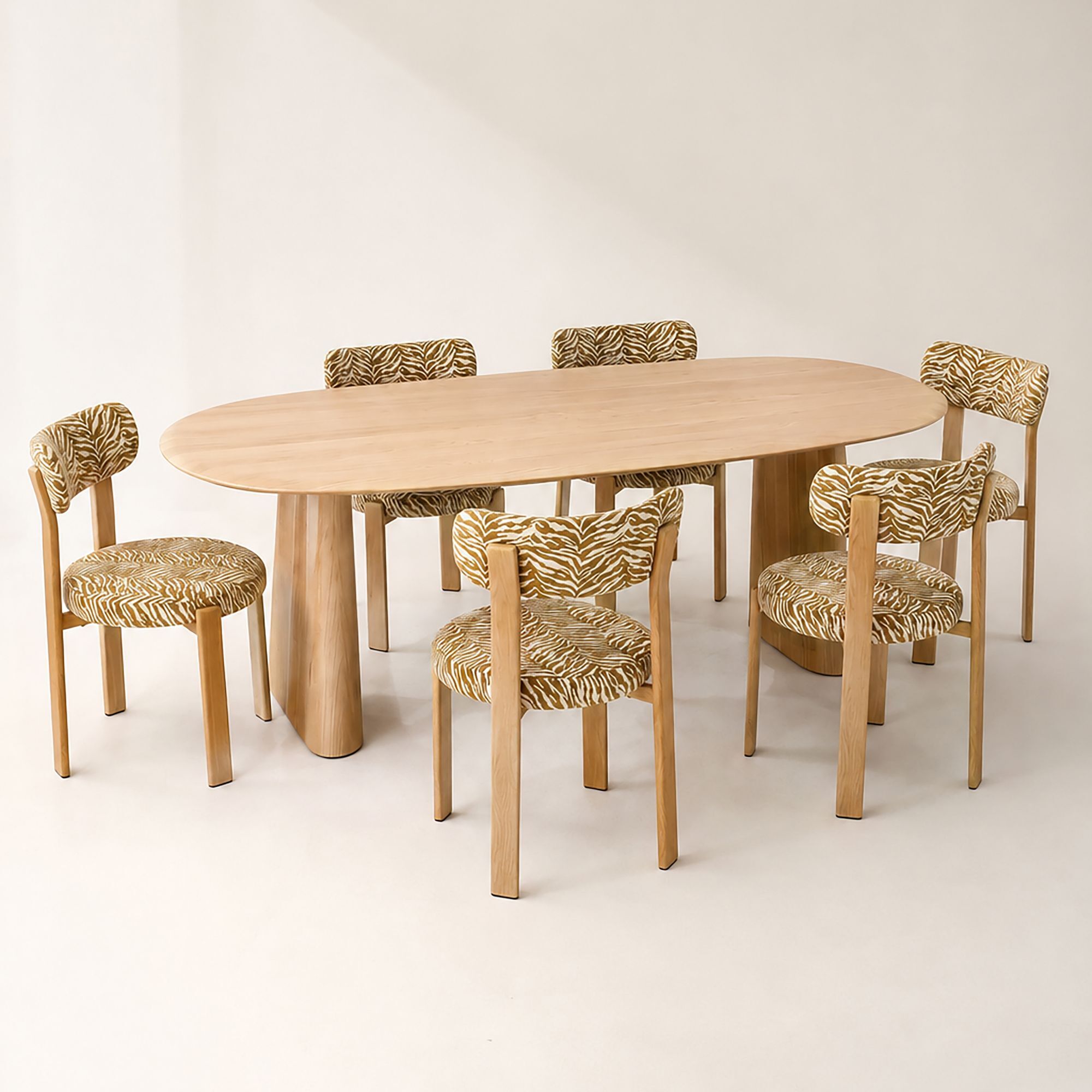 Ensemble table ovale 220cm et 6 chaises en tissu zèbre safran LILY