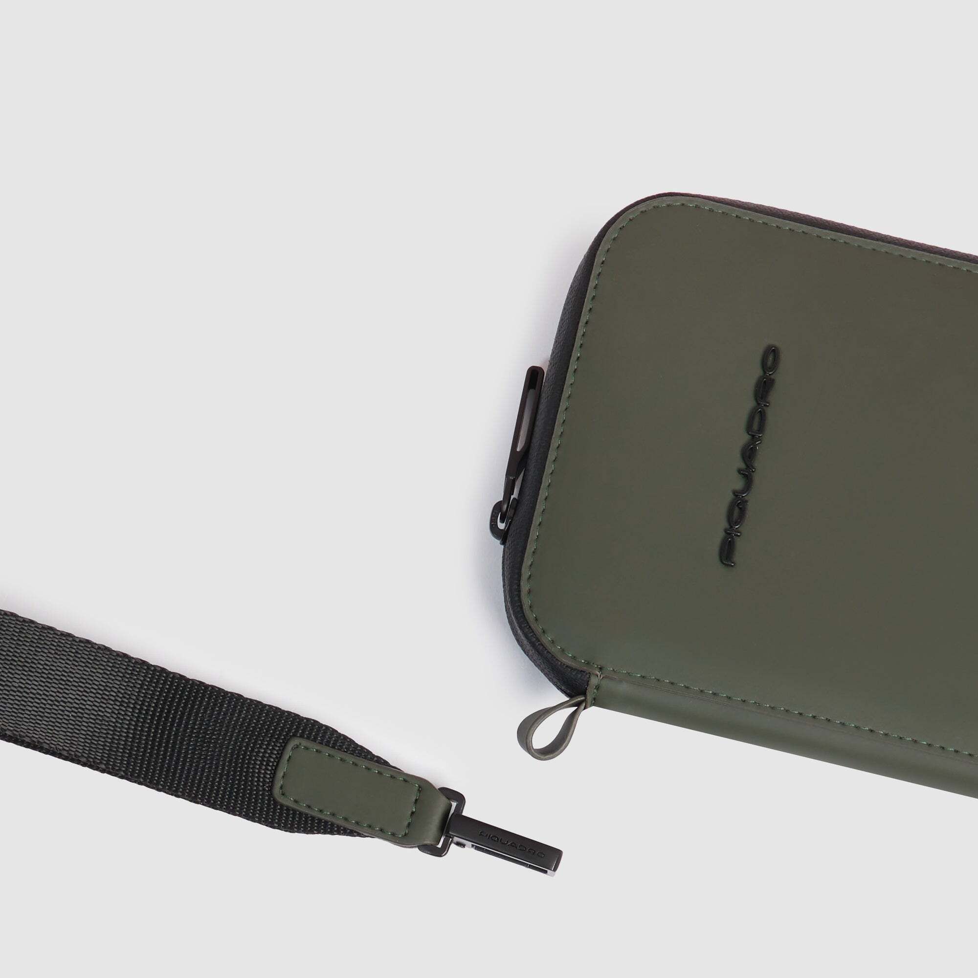 Piquadro Porta passaporto con zip