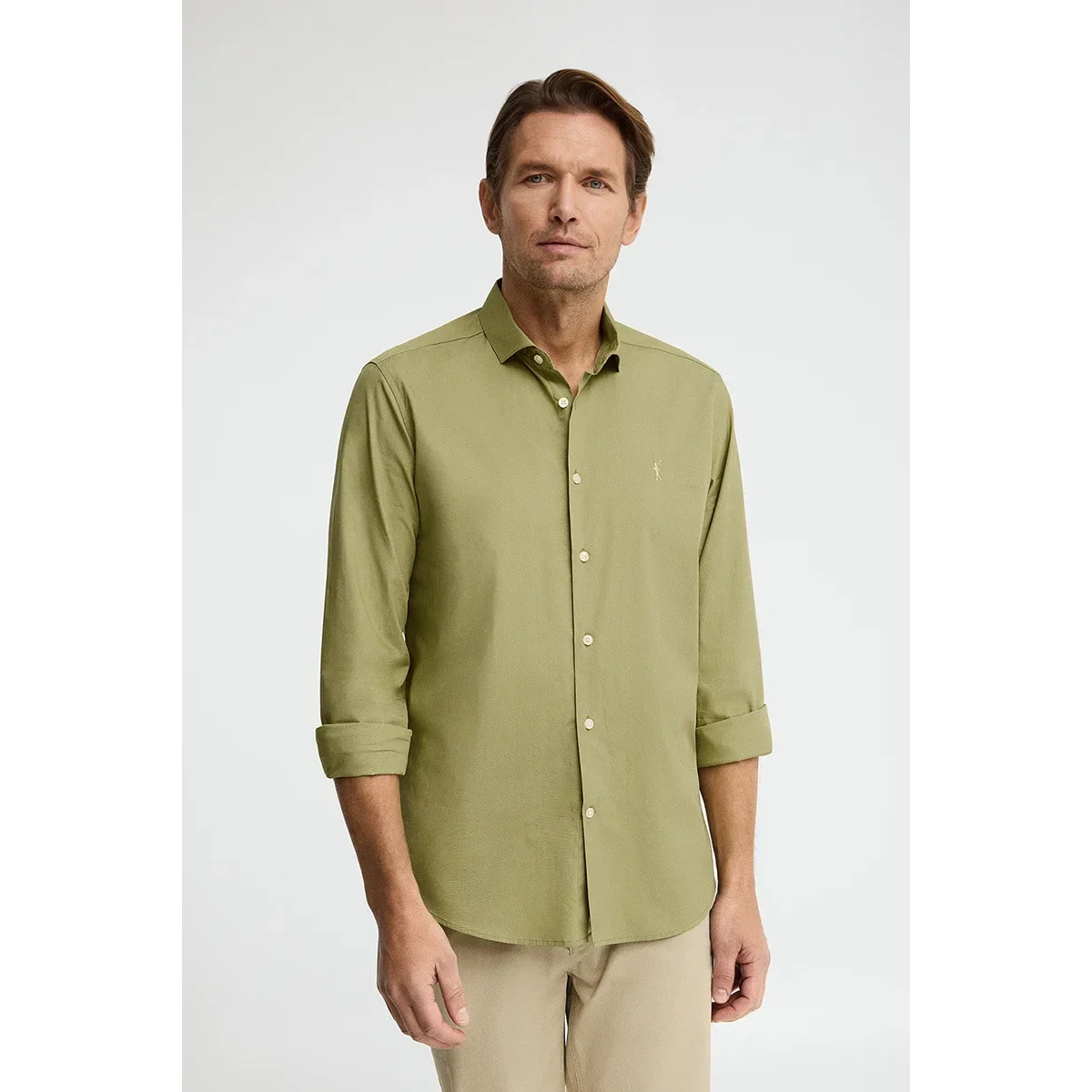 Camisa verde hoja de corte slim con logo Rigby Go