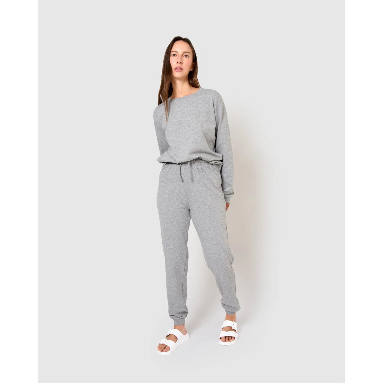 Pantalón largo básico deportivo gris claro