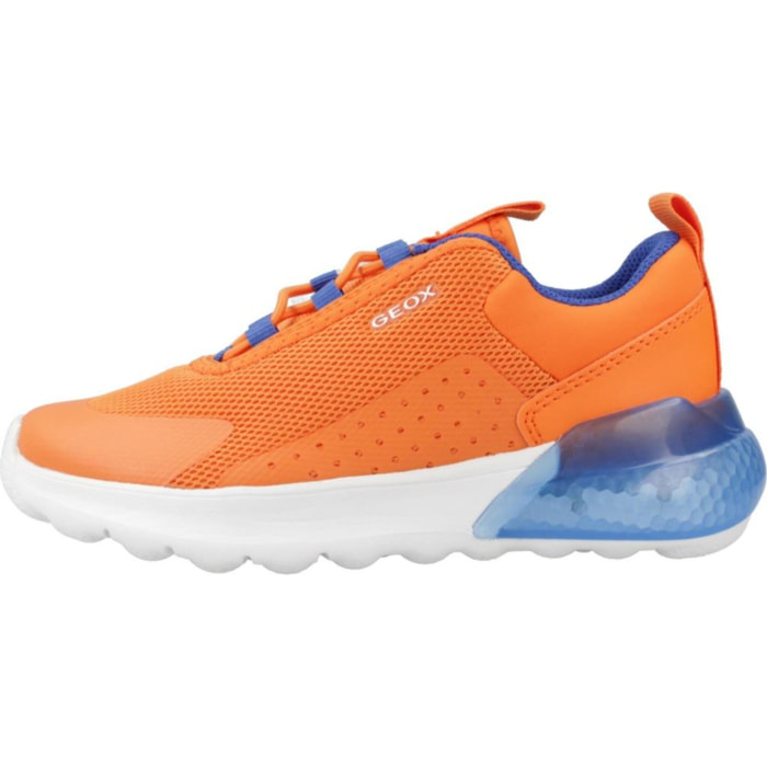 Zapatillas Niño de la marca GEOX  modelo J ACTIVART ILLUMINUS NARANJA