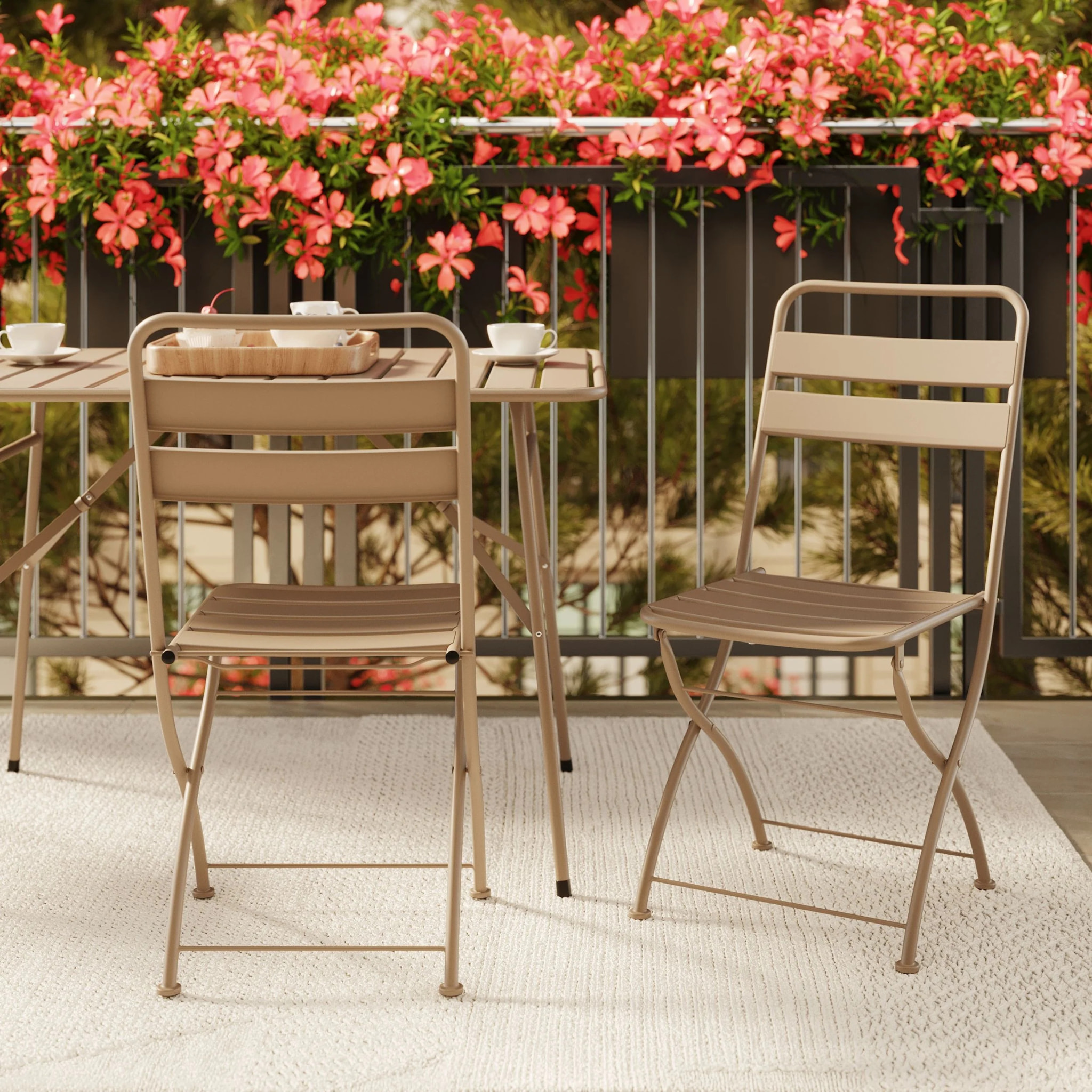 Table et chaises de jardin pliantes 4 personnes en métal taupe - Yumi