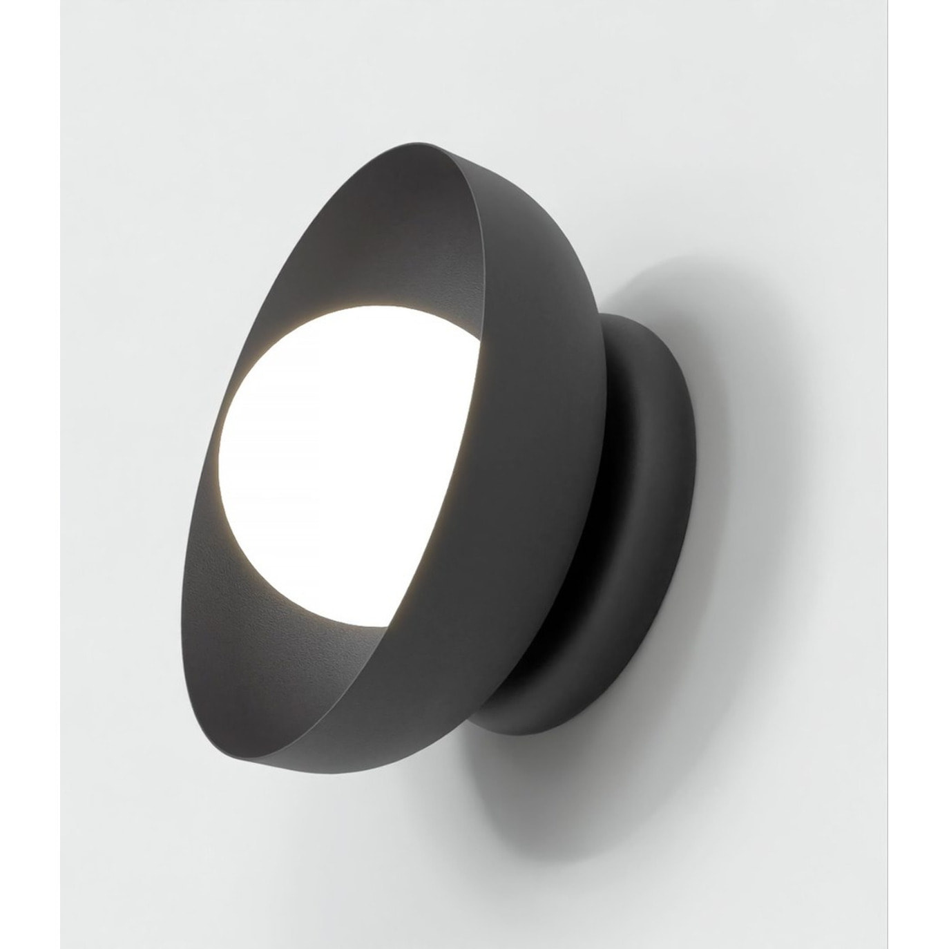 Lampada da parete Ozzy in acciaio nero opaco