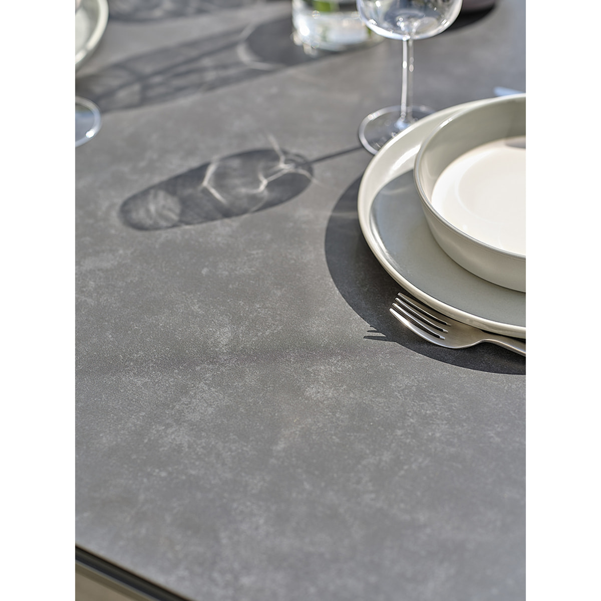 TIGUA - Ensemble repas jardin 6 places en Céramique - Gris anthracite