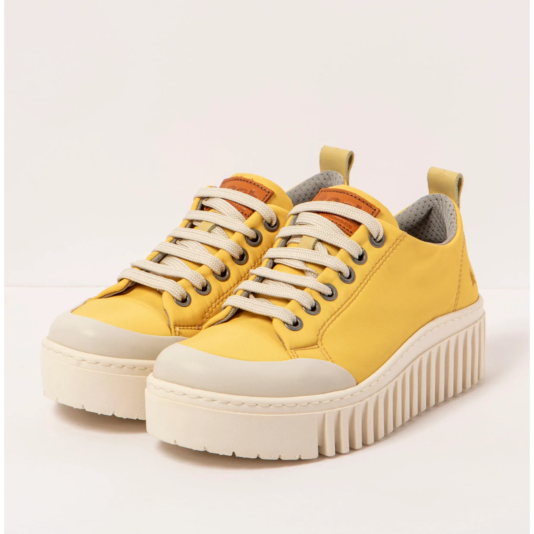 Zapatos 1534 NYLON YELLOW/BRIGHTON color Yellow