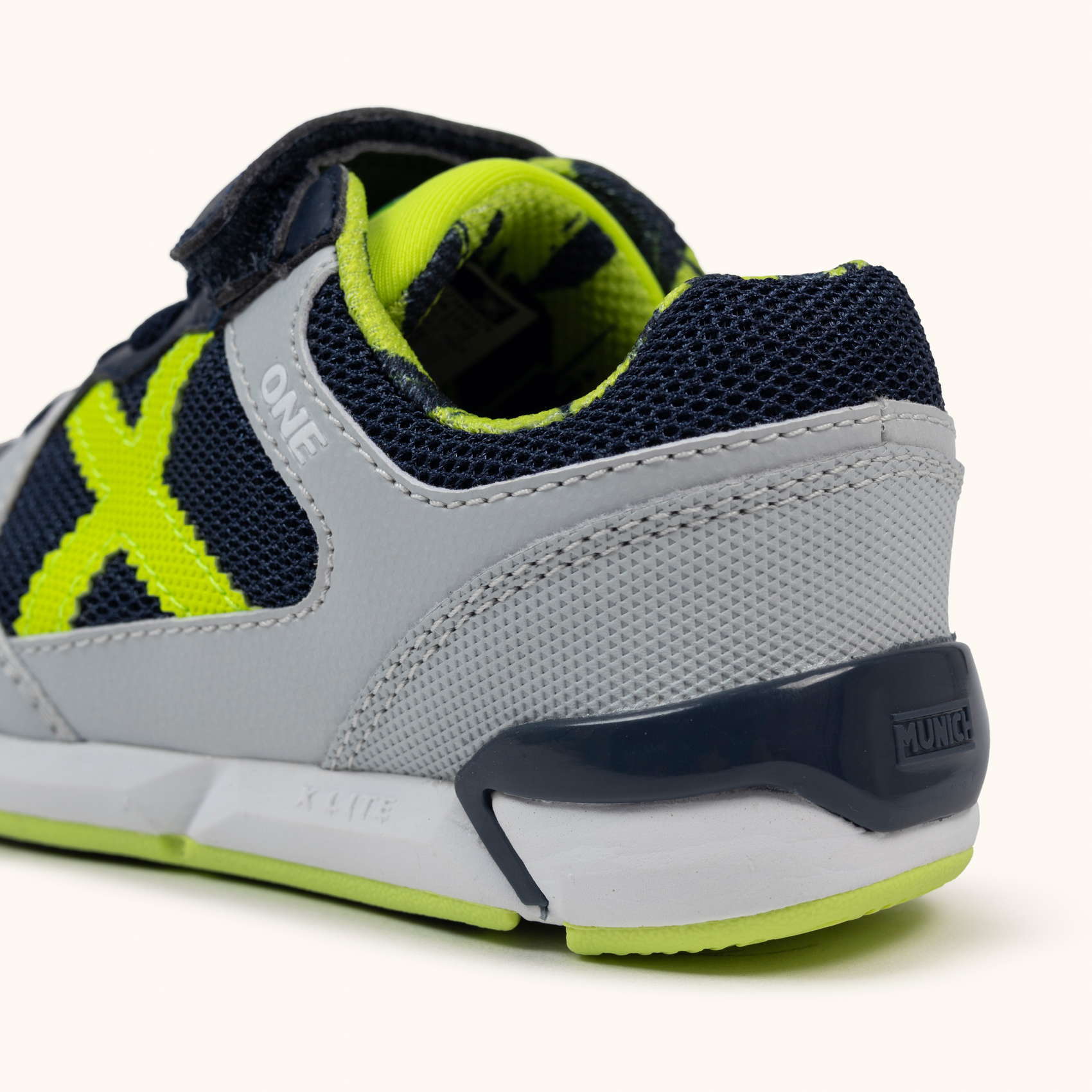 MUNICH ONE KID VCO 76