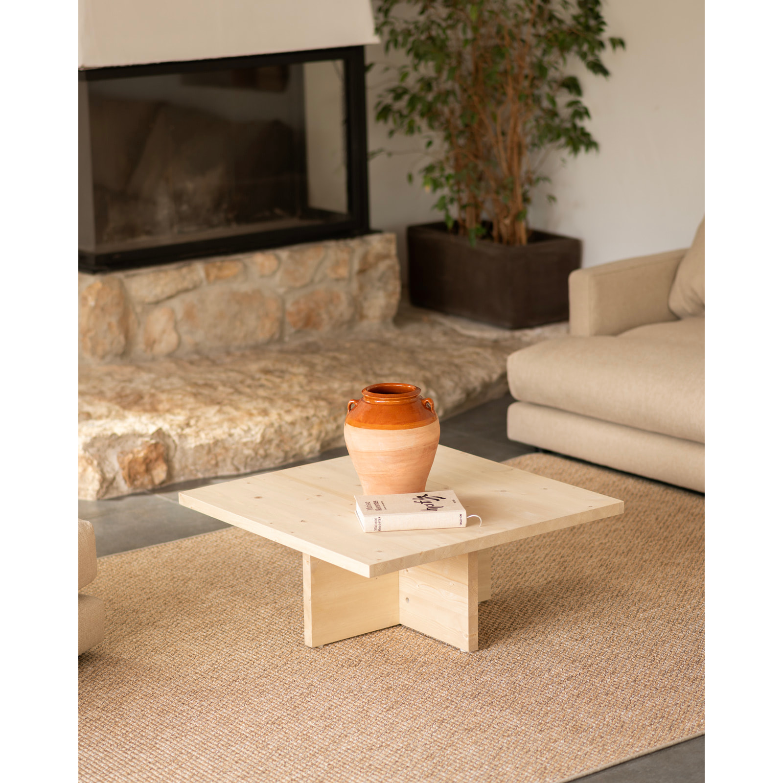 Mesa de centro cuadrada de madera maciza en tono natural de 80x80cm Alto: 33.2 Largo: 80 Ancho: 80