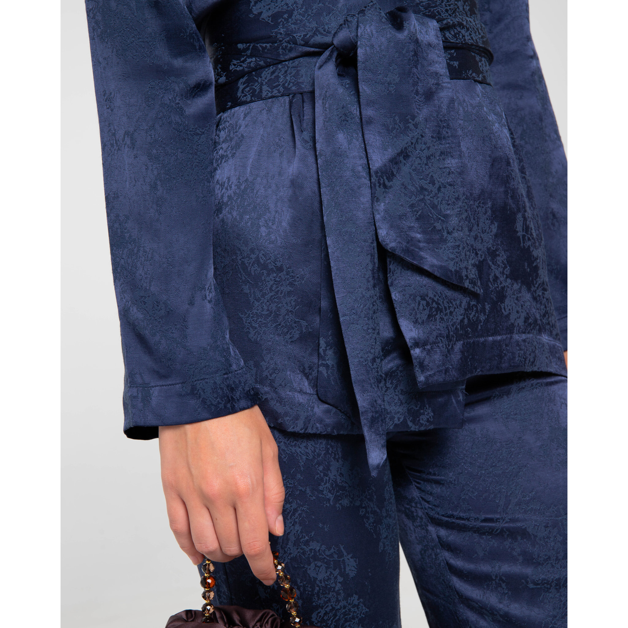Blazer de traje de mujer con fajín