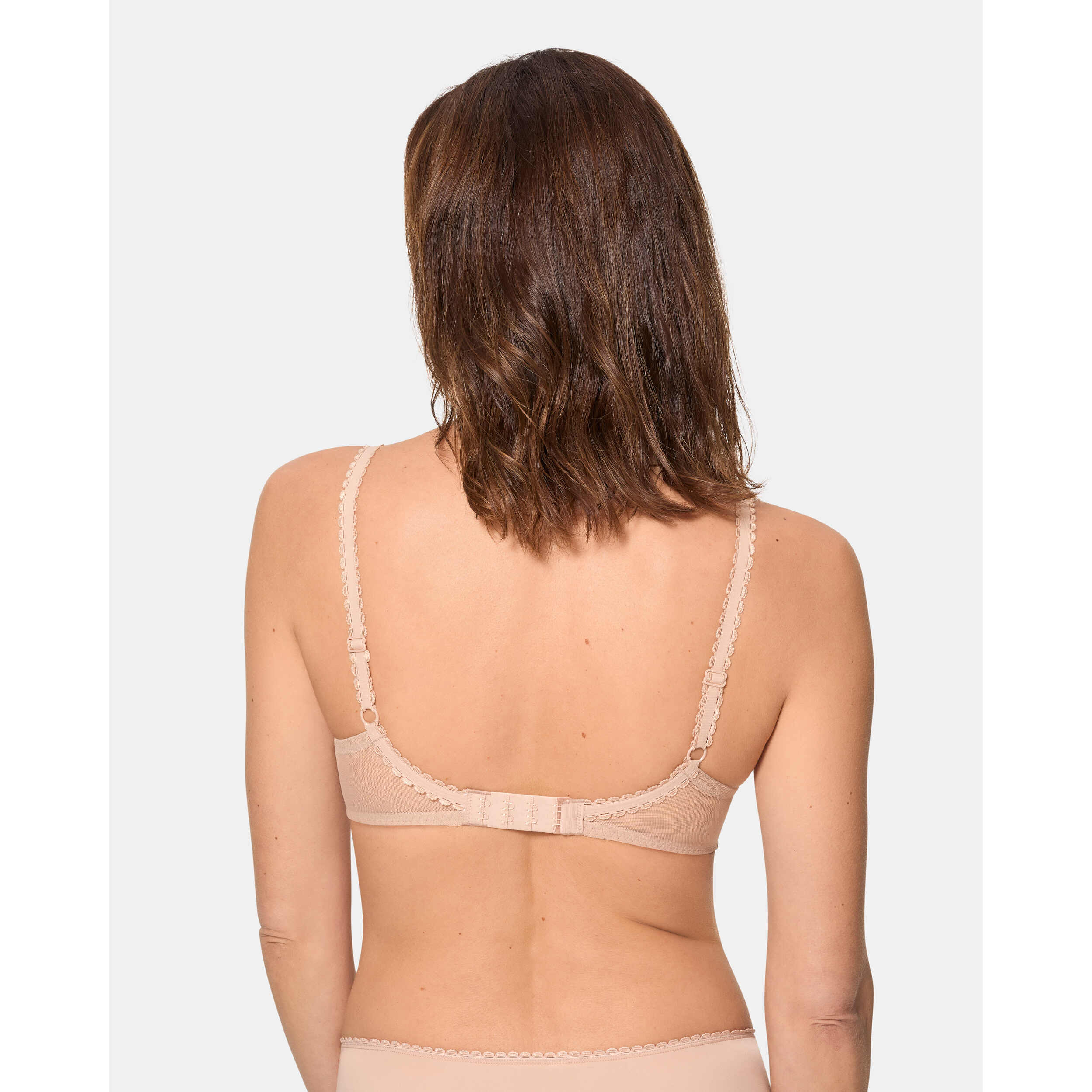 Sujetador con aros Spacer Flower Elegance con encaje reciclado