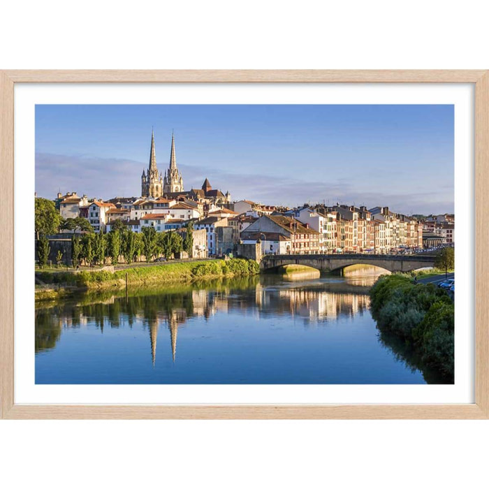 Affiche deco ville bayonne Affiche + cadre en bois - Chêne