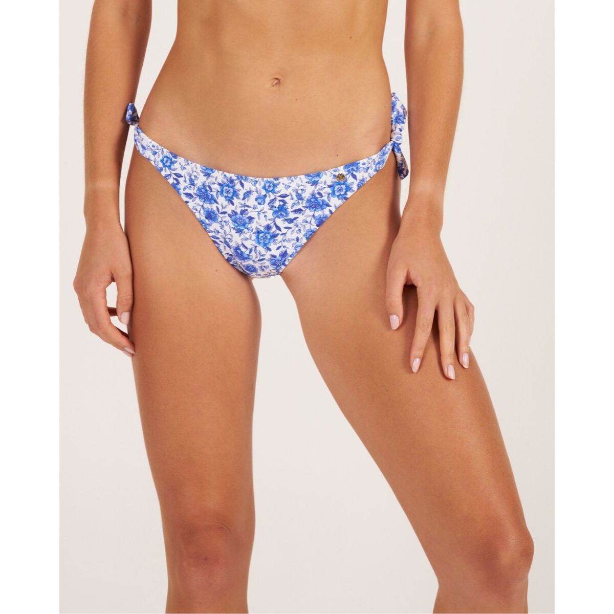Braga de bikini clásica con lazos y estampado de flores