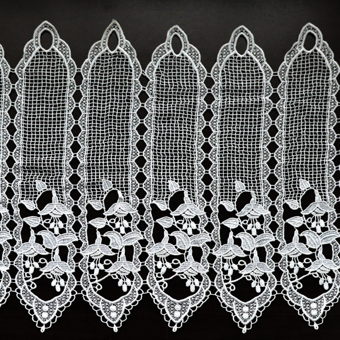 Brise bise en macramé esprit fleuri - Blanc
