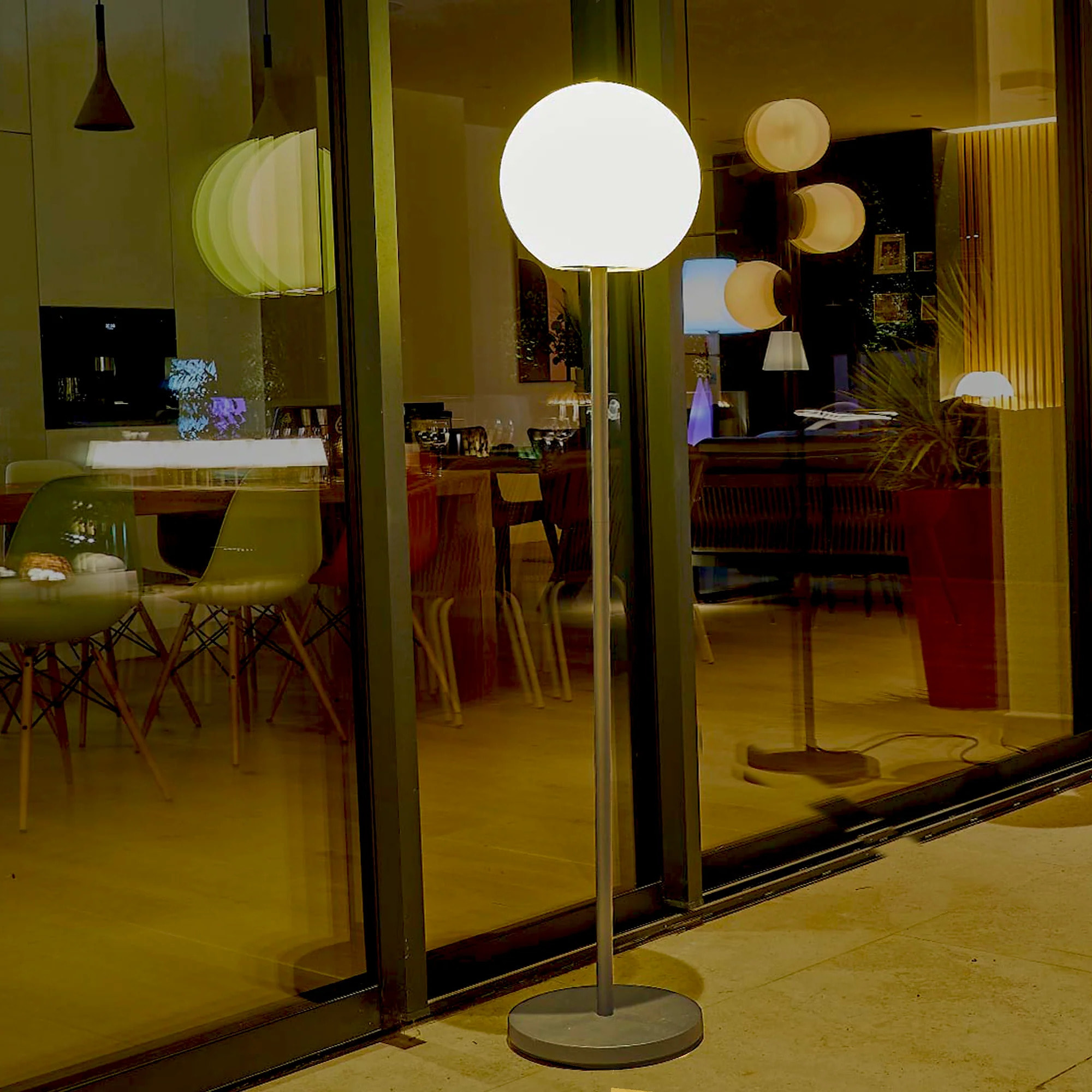 Lampadaire sans fil LUNY TALL RGB H150CM