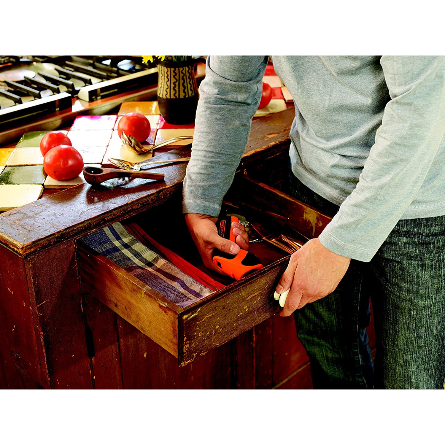 Tournevis électrique sans fil 3.6V + 2 embouts de vissage