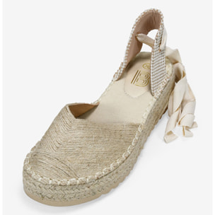 Alpargatas cuña beige en rafia con tiras largas