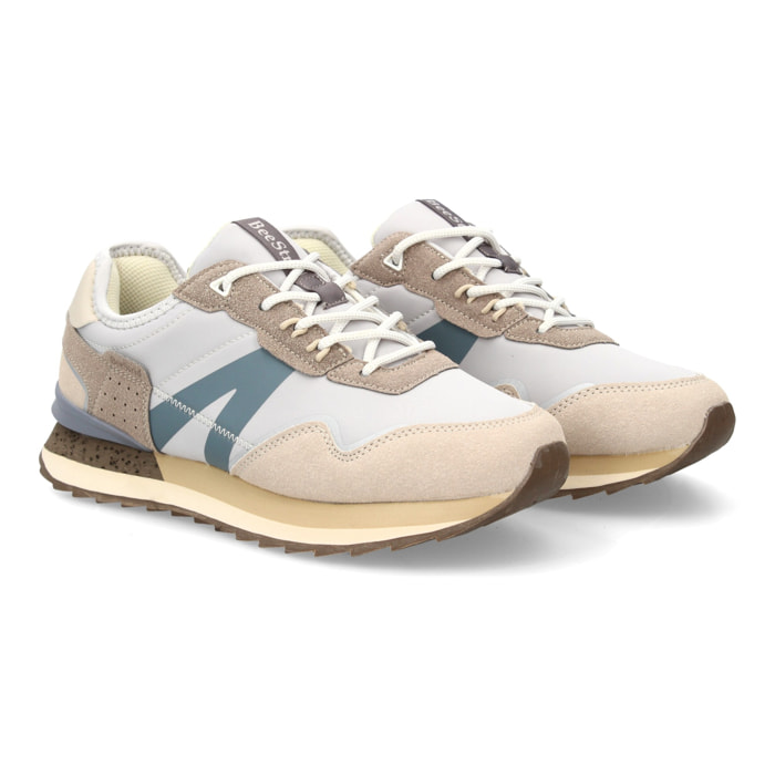 Zapatilla deportiva urbana y moderna