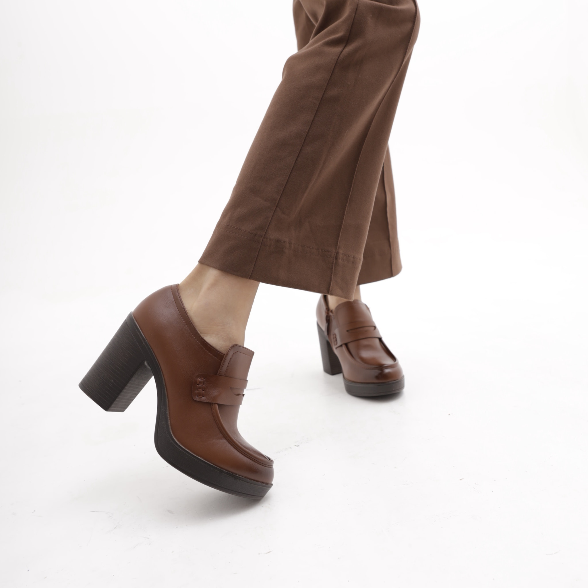 TRONCHETTO MOCASSINO TACCO MARRONE