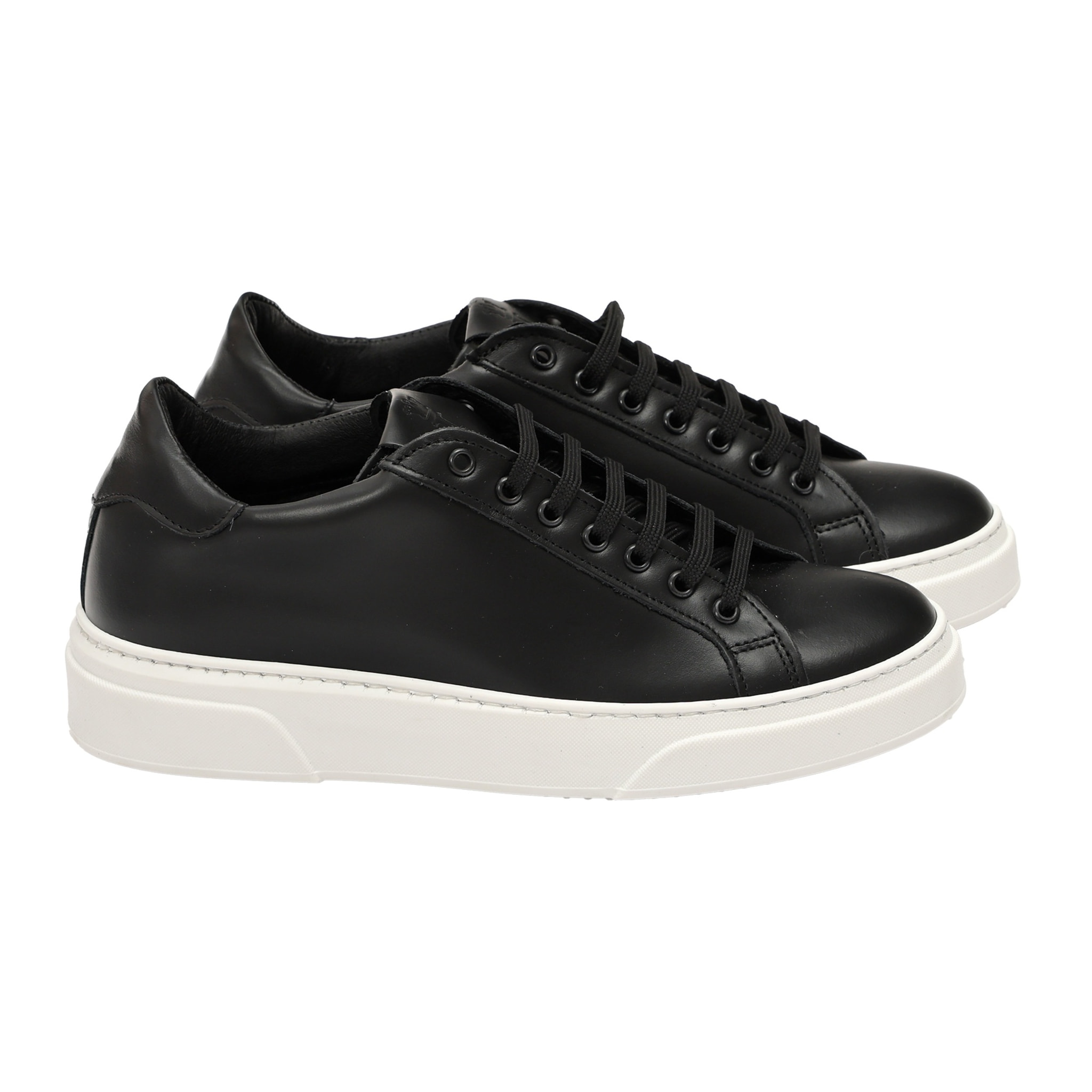 Sneakers stringate in vera pelle